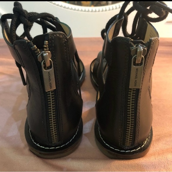 Michael Kors gladiator sandal - excellent condition - Picture 4 of 7